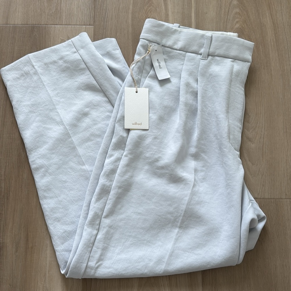 Aritzia - Wilfred Carrot Pants